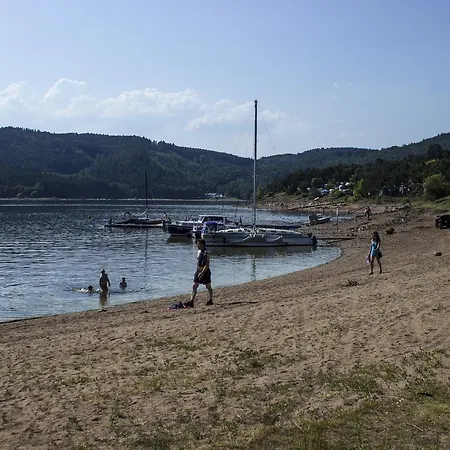 Alojamento de Turismo Selvagem Chatova Osada Trhovky Krasna Hora nad Vltavou
